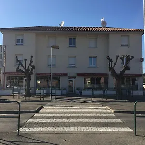 Le Logis Dauphinois 2* Roussillon (Isere)