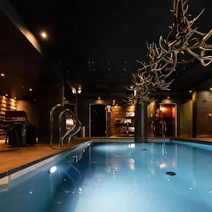 Avenue 4* Val-dʼIsère